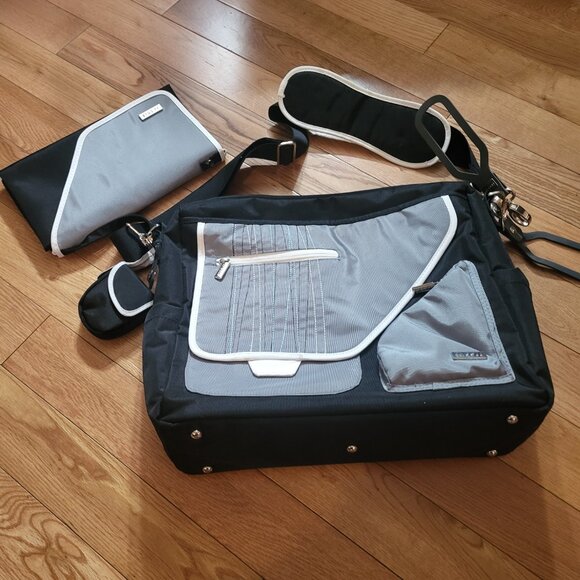 JJ Cole Diaper Bag Metra Baby Bag NWT Grey and Black - Picture 5 of 12